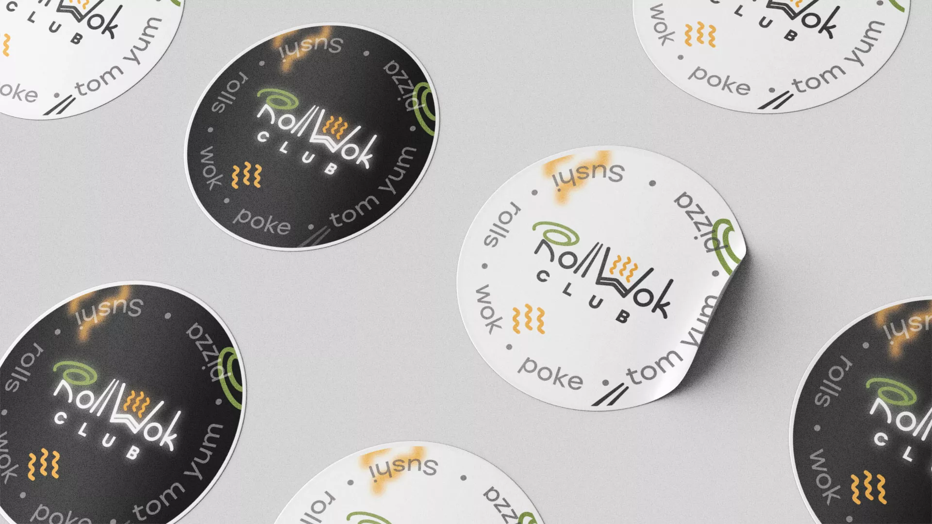 Разработка наклеек для суши-бара «Roll Wok Club» в Благодарном